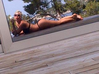 Wanda Nara feet photo thumbnail