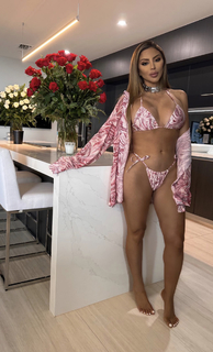 Larsa Pippen feet photo thumbnail