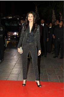 Anushka Sharma feet photo thumbnail