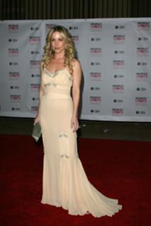 Christina Applegate feet photo thumbnail