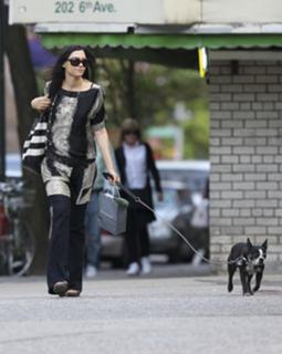 Famke Janssen feet photo thumbnail