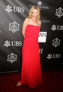 Uma Thurman feet photo thumbnail