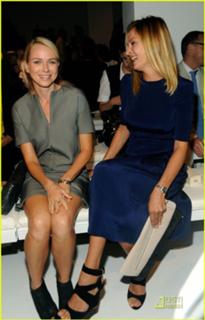 Uma Thurman feet photo thumbnail