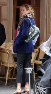 Uma Thurman feet photo thumbnail