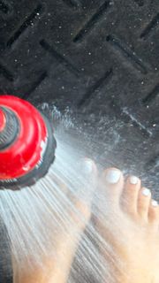 Corinna Kopf feet photo thumbnail