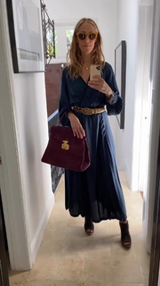 Kim Raver feet photo thumbnail