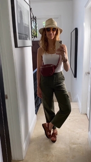 Kim Raver feet photo thumbnail