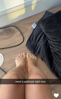 Breckie Hill feet photo thumbnail