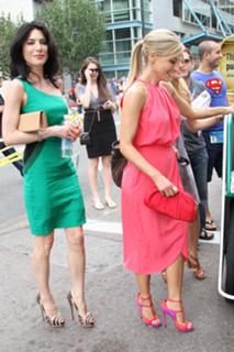Julie Benz feet photo thumbnail