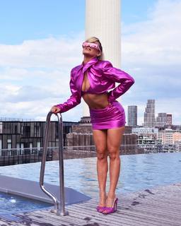 Ashley Roberts feet photo thumbnail