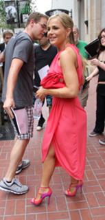 Julie Benz feet photo thumbnail