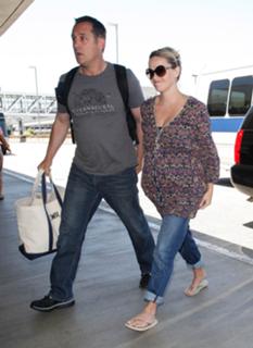 Reese Witherspoon feet photo thumbnail