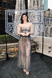 Alexandra Daddario feet photo thumbnail