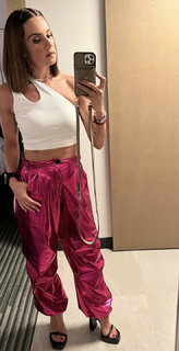 Tania Rincón feet photo thumbnail