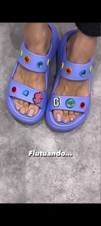 Cláudia Citroni feet photo thumbnail