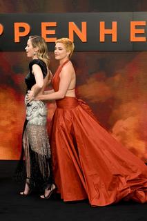 Emily Blunt feet photo thumbnail