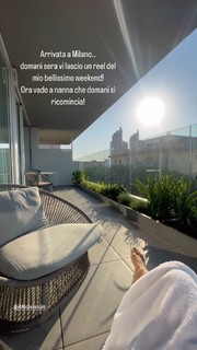 Melita Toniolo feet photo thumbnail