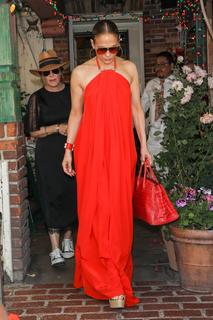 Jennifer Lopez feet photo thumbnail