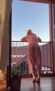 Daniela Katzenberger feet photo thumbnail