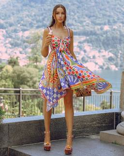Olivia Culpo feet photo thumbnail