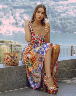 Olivia Culpo feet photo thumbnail
