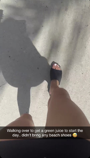 Chantel Jeffries feet photo thumbnail