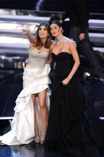 Elisabetta Canalis feet photo thumbnail