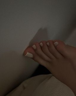 Isa Pes feet photo thumbnail