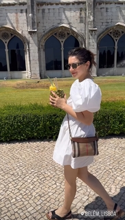Hansika Motwani feet photo thumbnail
