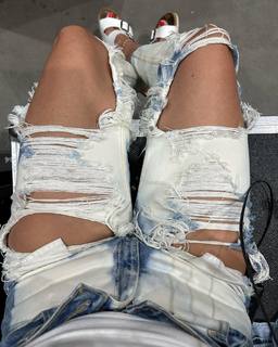 Heidi Klum feet photo thumbnail
