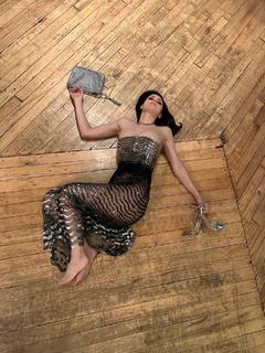 Alexandra Daddario feet photo thumbnail