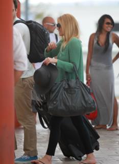 Lauren Conrad feet photo thumbnail