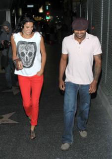 Angie Harmon feet photo thumbnail