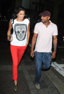 Angie Harmon feet photo thumbnail