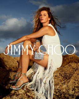 Gisele Bündchen feet photo thumbnail
