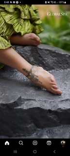Sonakshi Sinha feet photo thumbnail