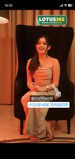 Jannat Zubair Rahmani feet photo thumbnail