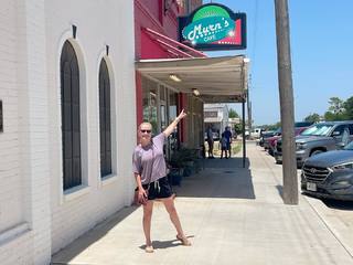 Angela Kinsey feet photo thumbnail