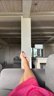 Malgorzata Kozuchowska feet photo thumbnail