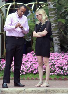 Kirsten Dunst feet photo thumbnail
