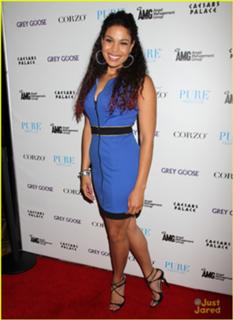 Jordin Sparks feet photo thumbnail