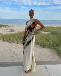 Lais Ribeiro feet photo thumbnail