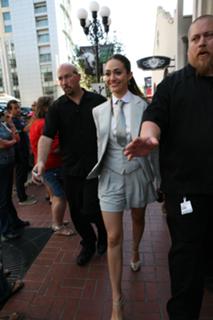 Emmy Rossum feet photo thumbnail