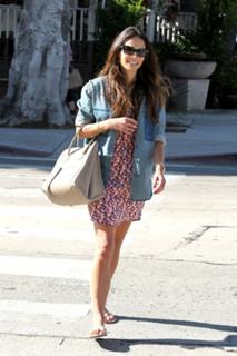 Jordana Brewster feet photo thumbnail