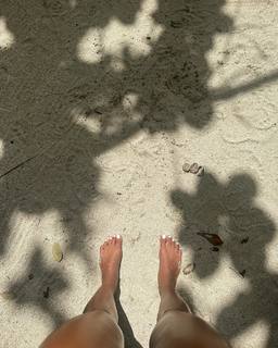 Karrueche Tran feet photo thumbnail