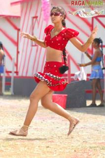 Ileana D'Cruz feet photo thumbnail