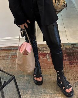 Brooke Vincent feet photo thumbnail