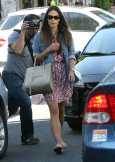Jordana Brewster feet photo thumbnail