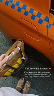 Iris Mittenaere feet photo thumbnail