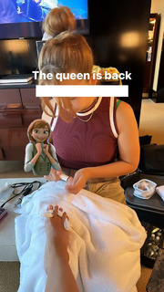 Rita Ora feet photo thumbnail